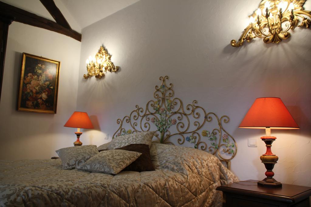 Le Relais De La Tour Bed and Breakfast La Chaussée-Saint-Victor Buitenkant foto