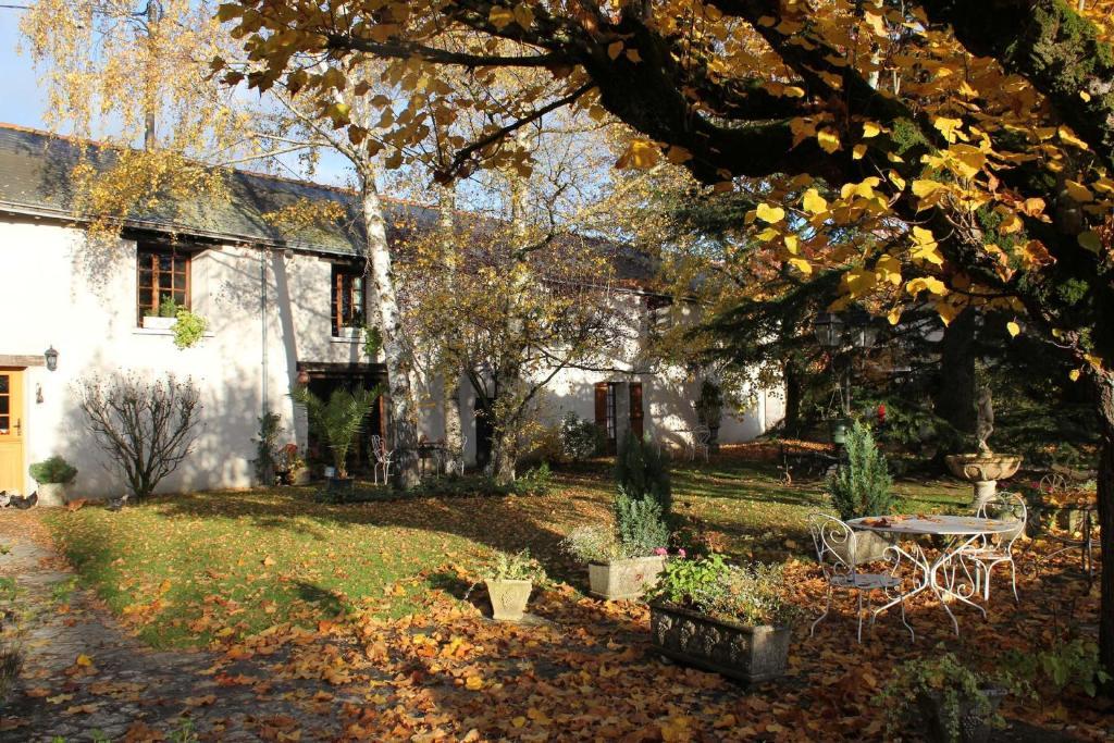 Le Relais De La Tour Bed and Breakfast La Chaussée-Saint-Victor Buitenkant foto