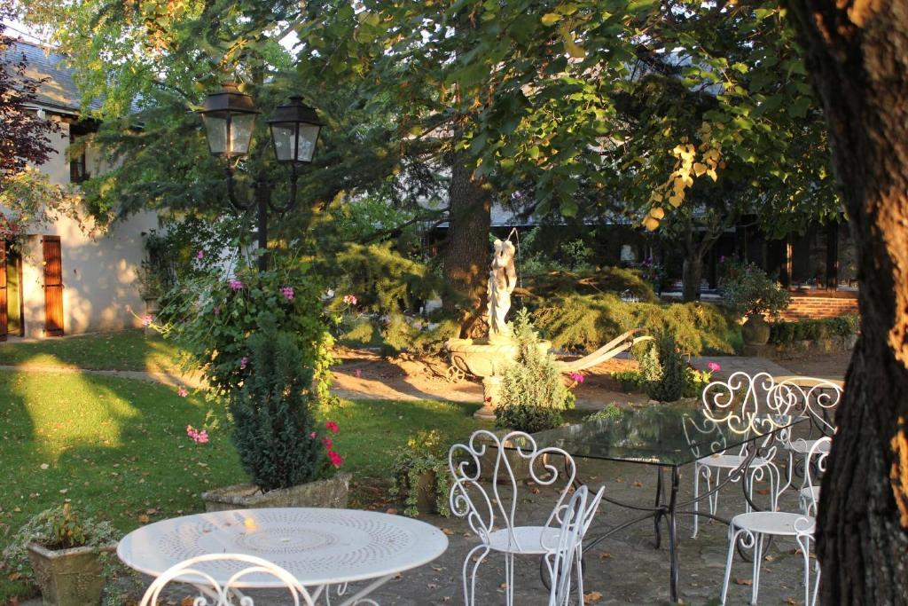 Le Relais De La Tour Bed and Breakfast La Chaussée-Saint-Victor Buitenkant foto