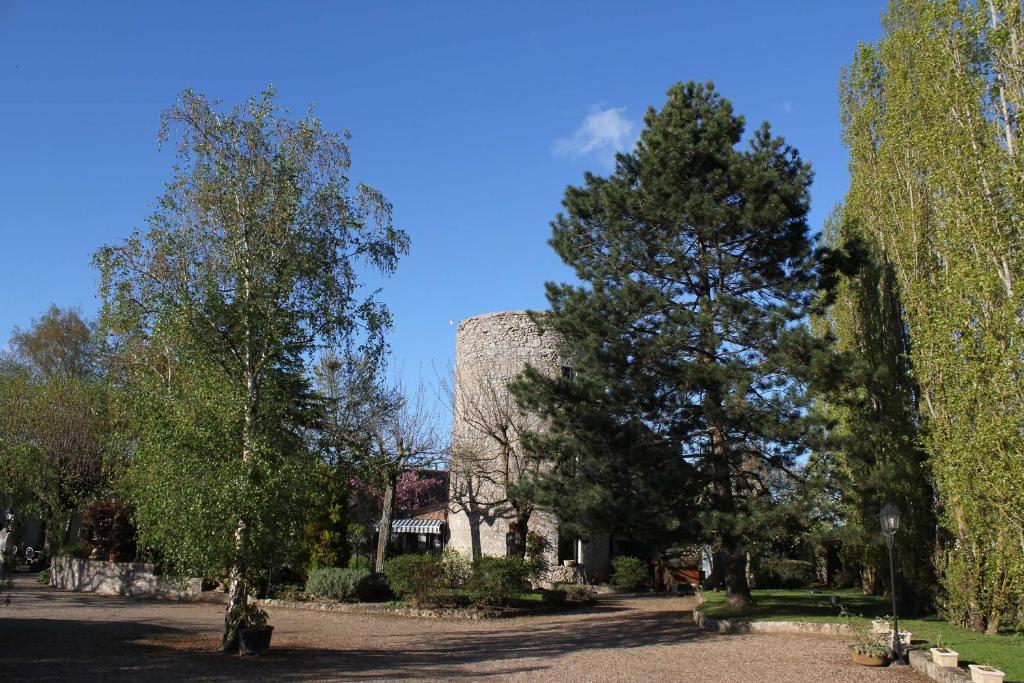 Le Relais De La Tour Bed and Breakfast La Chaussée-Saint-Victor Buitenkant foto