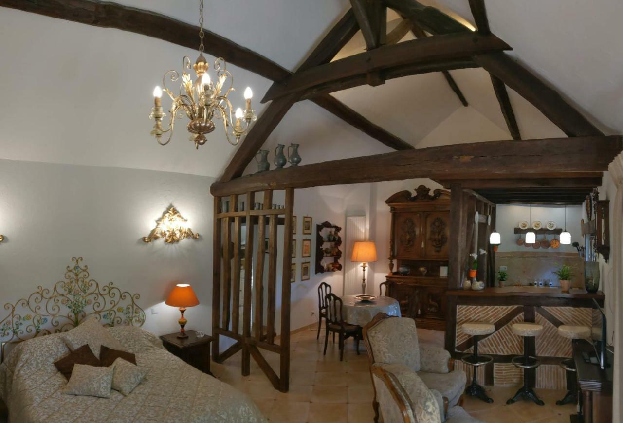 Le Relais De La Tour Bed and Breakfast La Chaussée-Saint-Victor Buitenkant foto